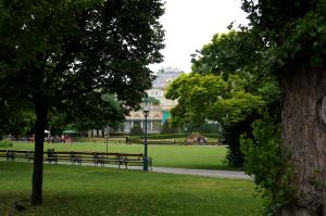 Johann_Strauss_Wiese_Stadtpark_Wien_1010.JPG