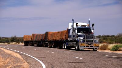 road-train-1185254_1280.jpg