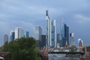 skyline-740528_1920.jpg