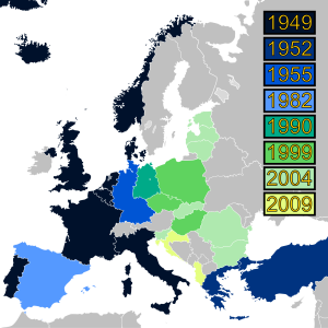 2000px-History_of_NATO_enlargement.svg.png