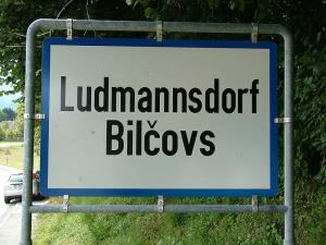 800px-Ludmannsdorf_(Ortstafel).jpg