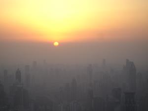 Shanghaiairpollutionsunset.jpg