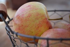 fruit-basket-1247411_960_720.jpg
