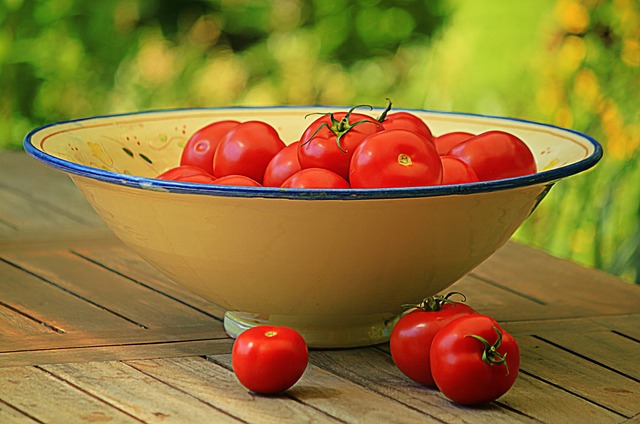 tomatoes-829281_640.jpg