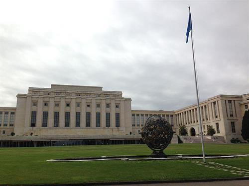 Palais_des_Nations_Hauptgebäude.jpg